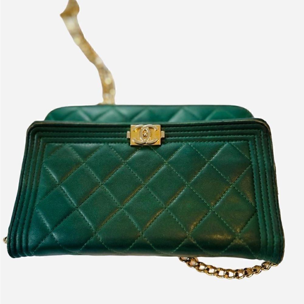 Chanel green boy gold logo mini bag with gold strap - Picture 6 of 15